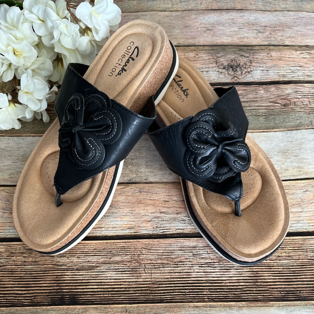 Clarks Collection Black Flower Thong Sandals Size 7.5